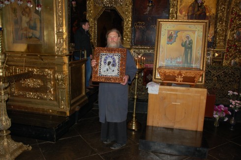 image025